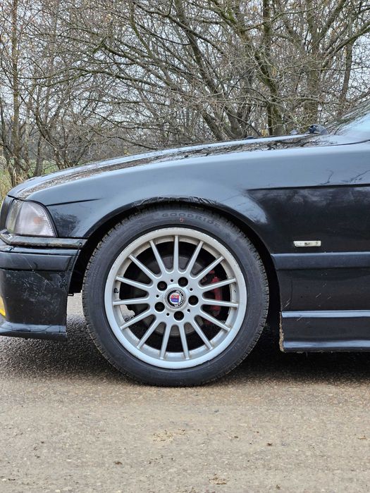 1998 BMW e36 318is coupe