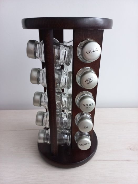 Drewniany przyprawnik obrotowy