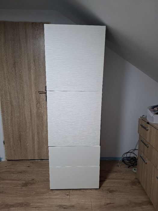 Dwie szafy biało czarne