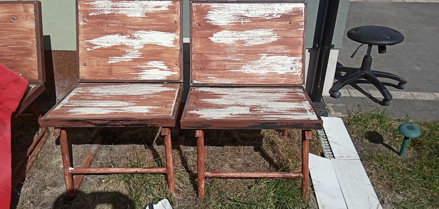 Sprzedam ogrodową ławkę dwa fotele i 3 taborety