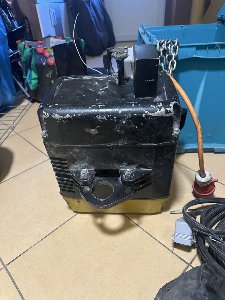 Elektryczna wciągarka łańcuchowa GIS