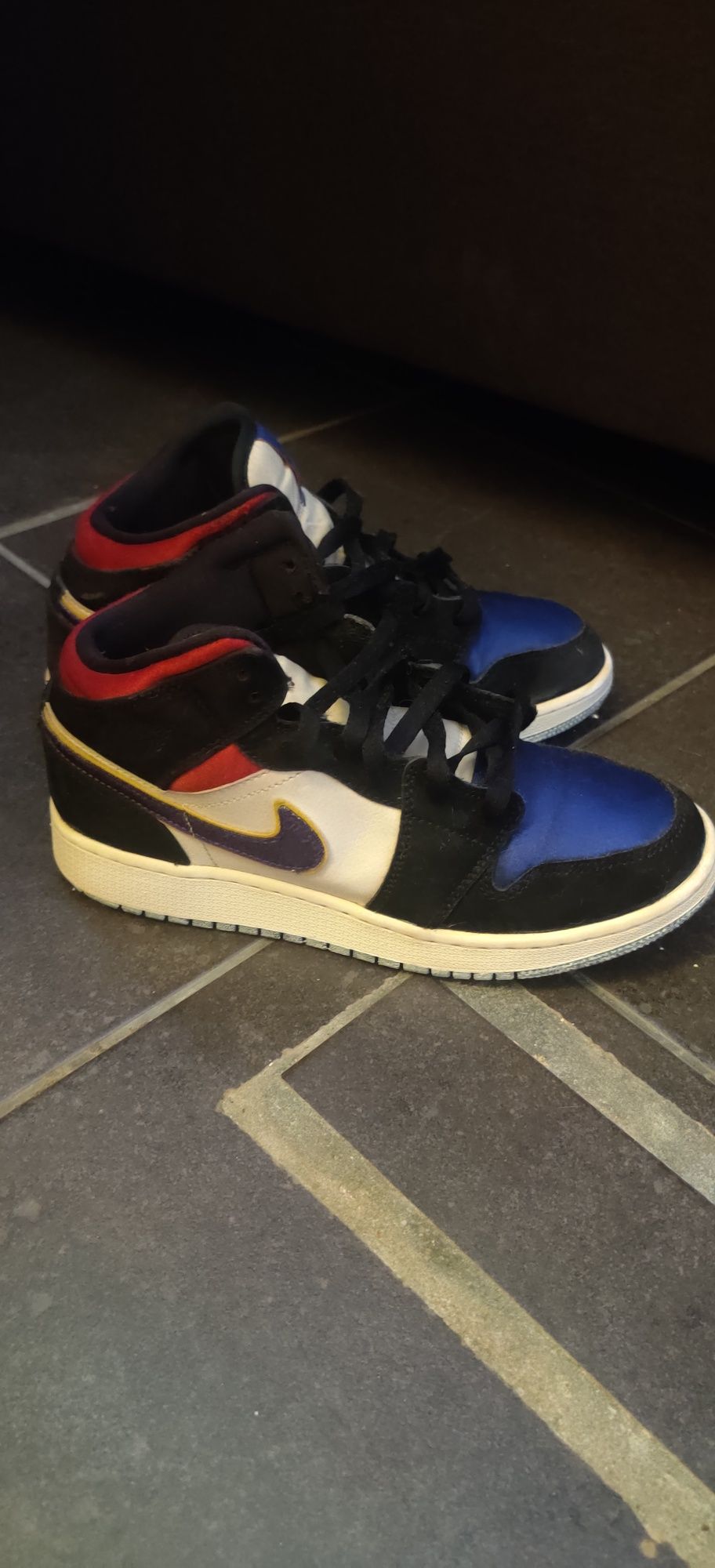 Jordans edição especial número 37,5
