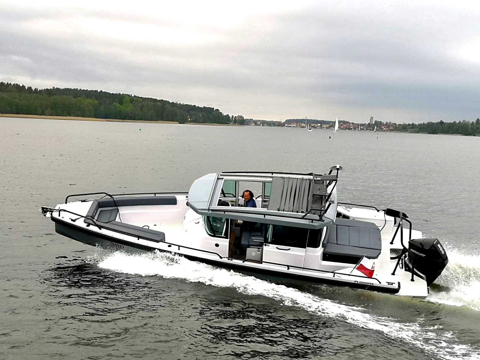 Sprzedam jacht motorowy Axopar 28 Cabin Brabus Line (2020) 300 KM