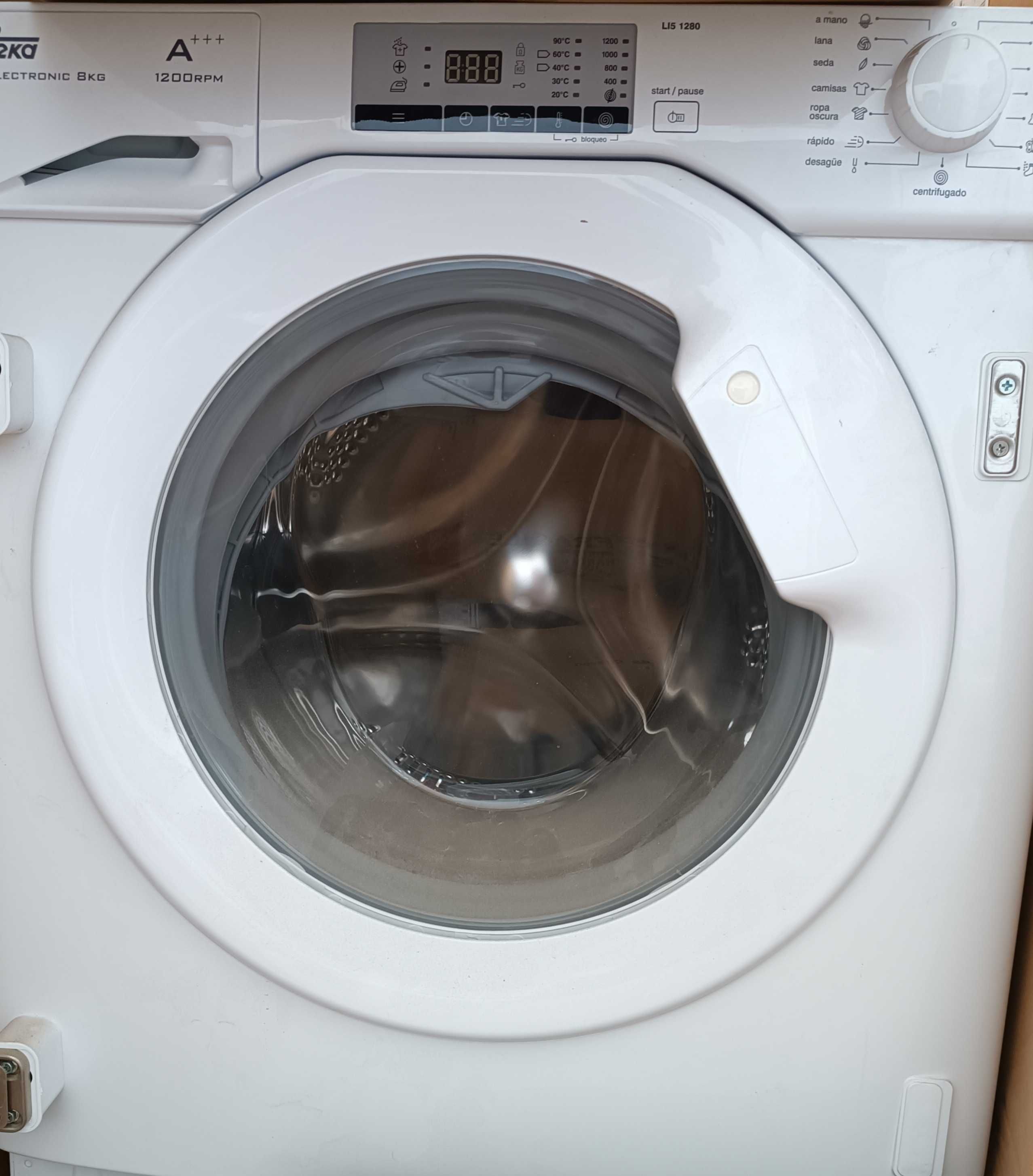 Máquina lava roupa 8kg nova