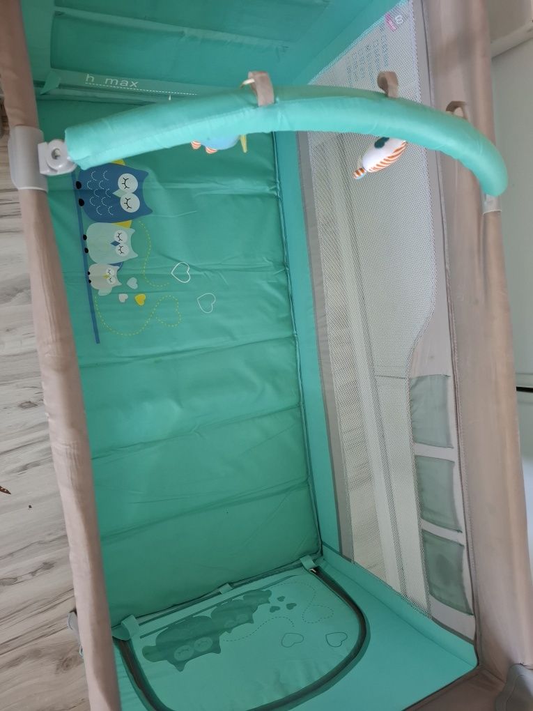 Łóżeczko turystyczne z przewijakiem Baby Design przewijak