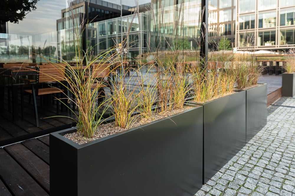 Donice z włókna szklanego na wymiar. Dowolny kolor lub imitacja betonu