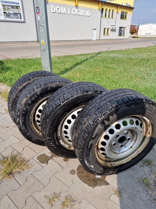 4x opony Michelin AGILIS ALPIN 205/65 R16 - zimowe 

Czytaj więcej: ht
