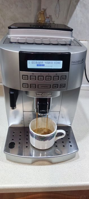 Кофемашина Delonghi Magnifica S Cappuccino