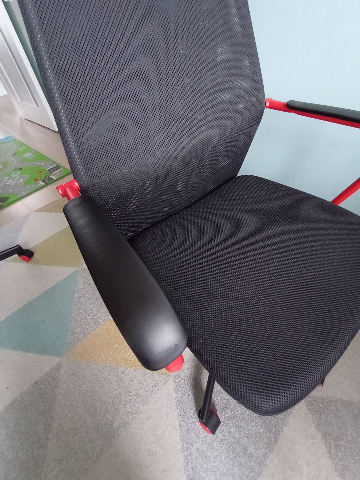 Krzesło biurkowe Ikea HUVUDSPELARE