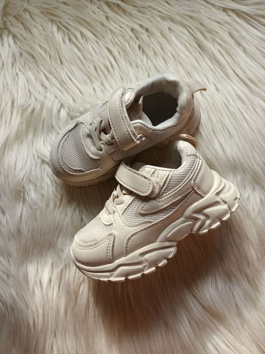 Buty adidasy dziewczynka r 25