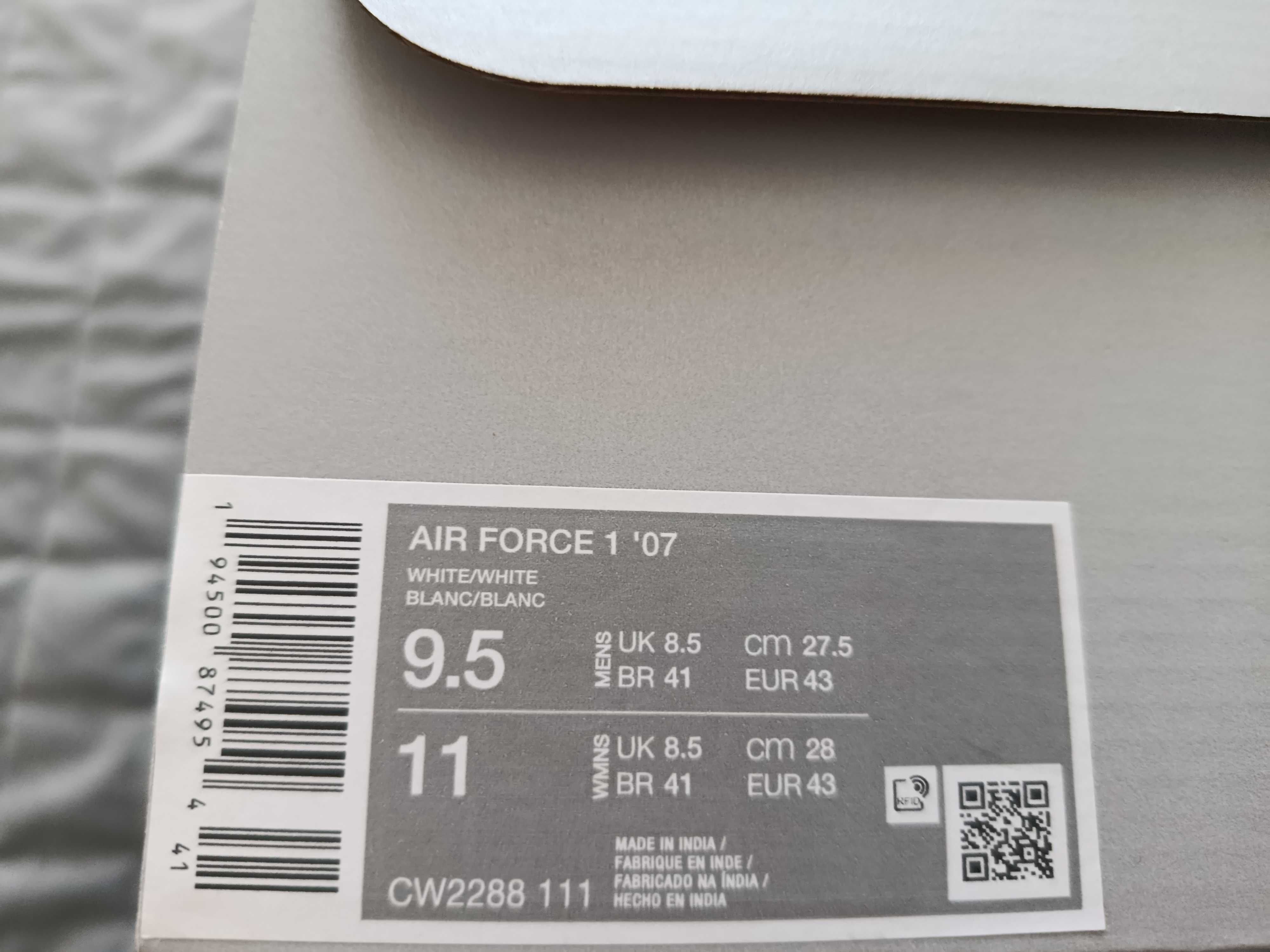 Buty męskie oryginalne Nike Air Force 1 '07 białe używane r. 43