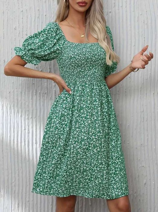 Милое зеленое платье с карманами и рукавами-воланчиками рр М-Л