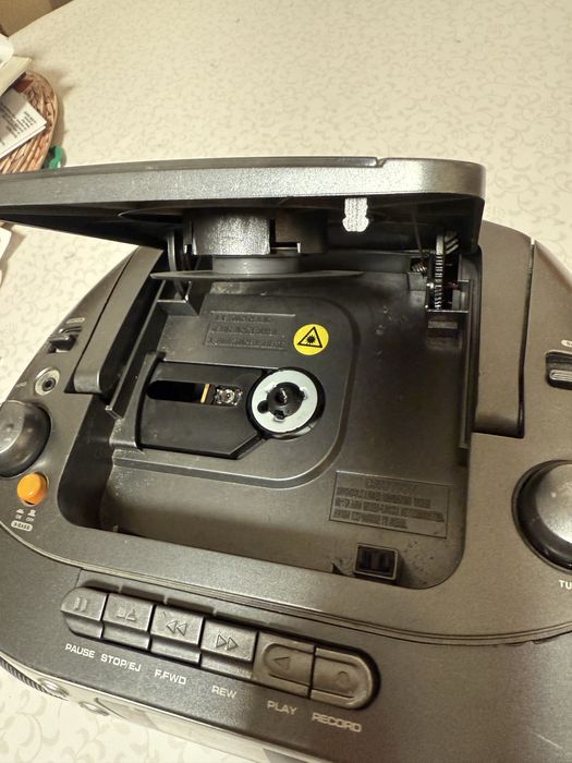 Radiomagnetofon cd boombox