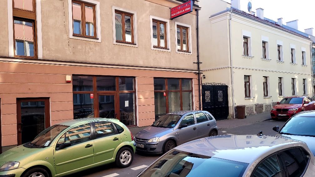 Posiadam lokale parter w centrum miasta 125m 130m 140m 130m +200p 255m