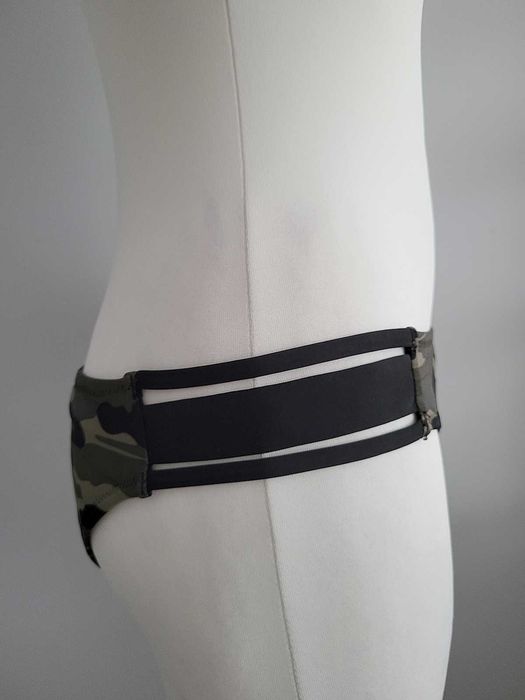 Majtki od bikini pełne strój kąpielowy moro M 38 Censored nowe