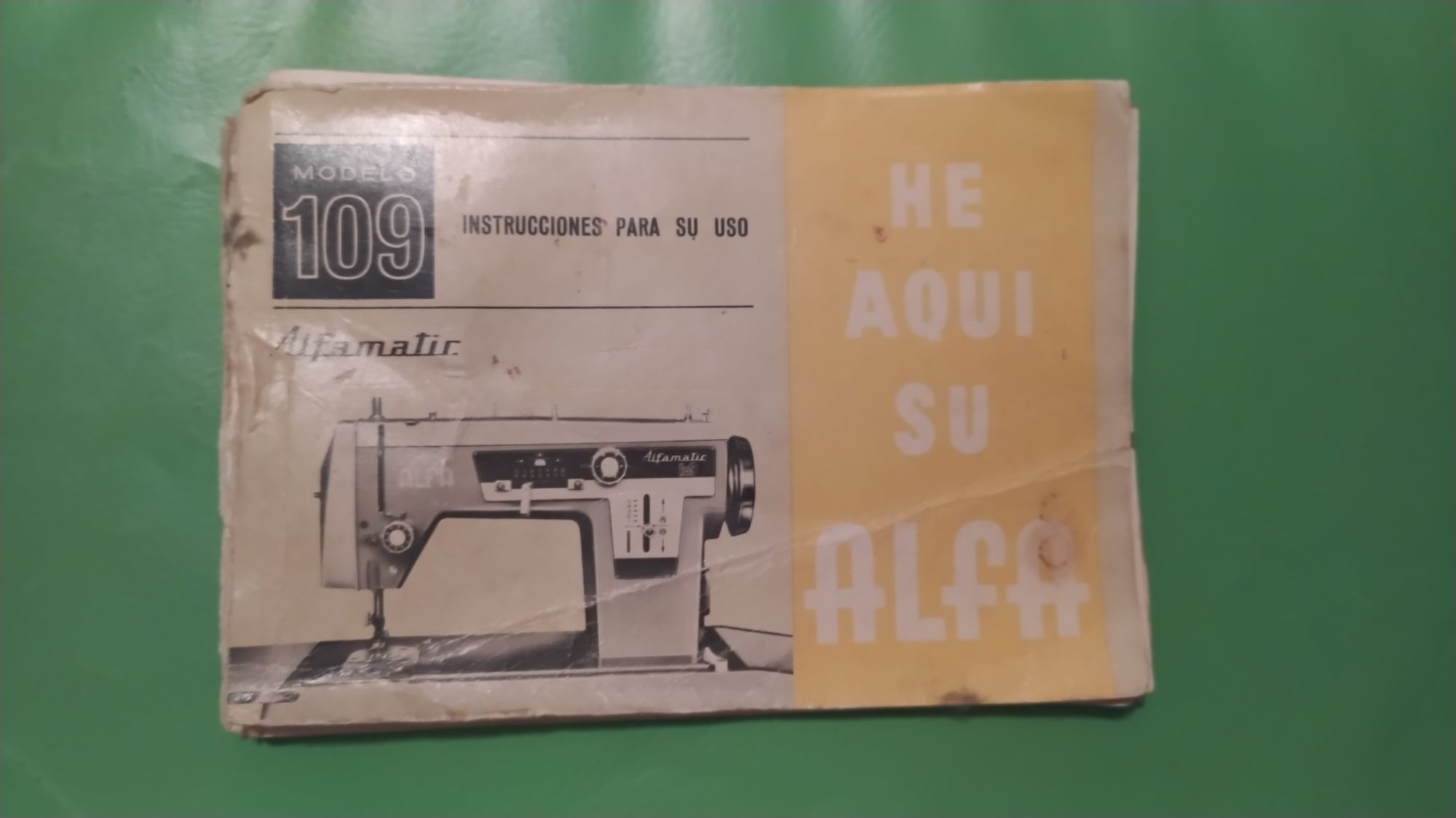 Máquina de costura elétrica Singer Alfa Modelo 109