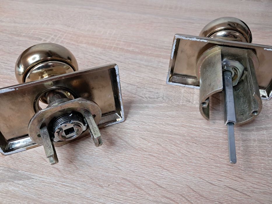 Дверний замок з ручками EMTEK 5121PUS3 USA