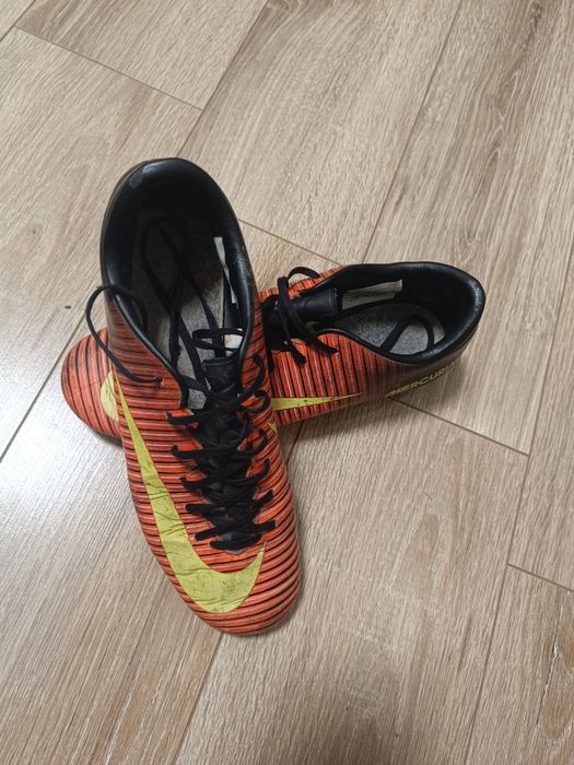 Футбольні бутси 39 розмір Nike