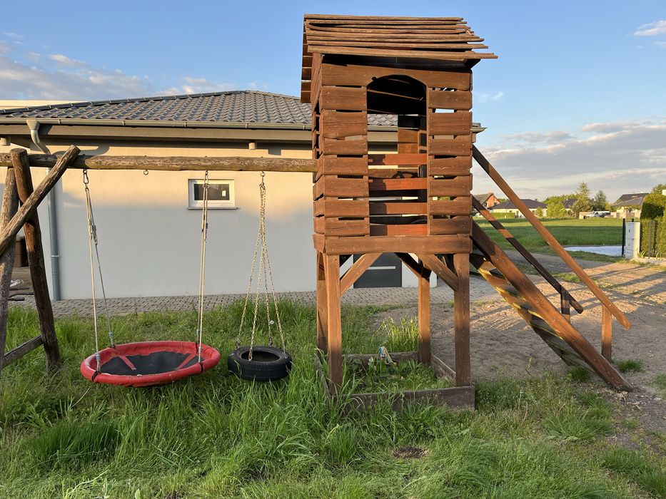 Plac zabaw malpi gaj domek dla dzieci