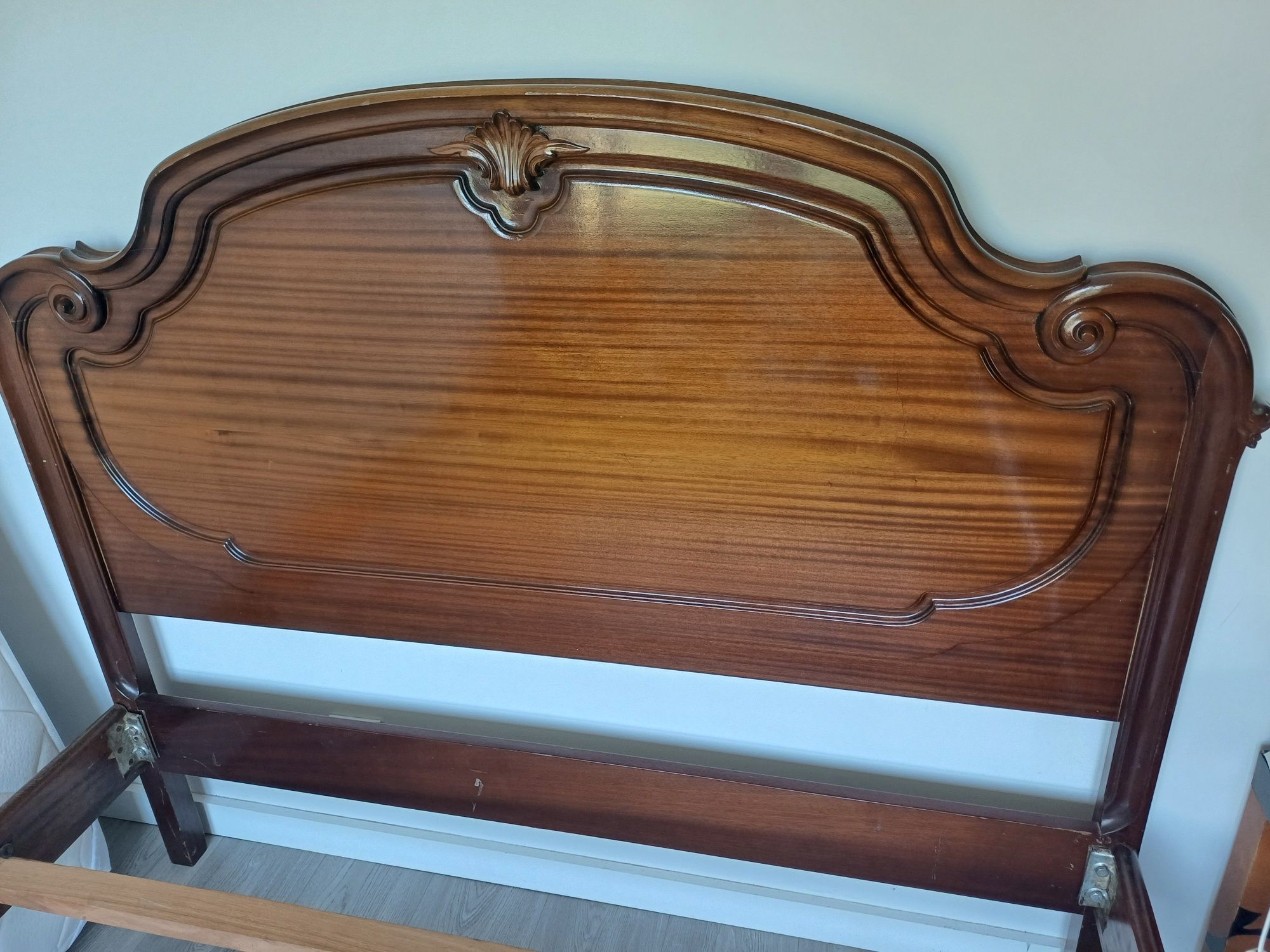 Cama de casal madeira