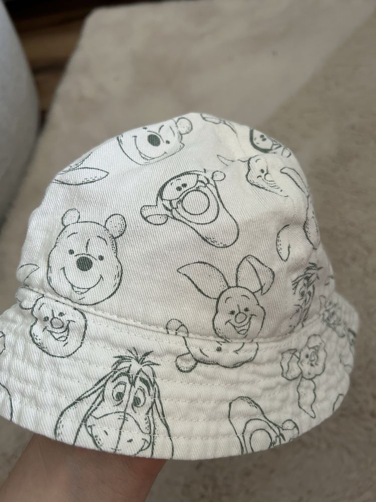 Bucket hat Kubuś Puchatek Reserved czapka na lato kapelusz