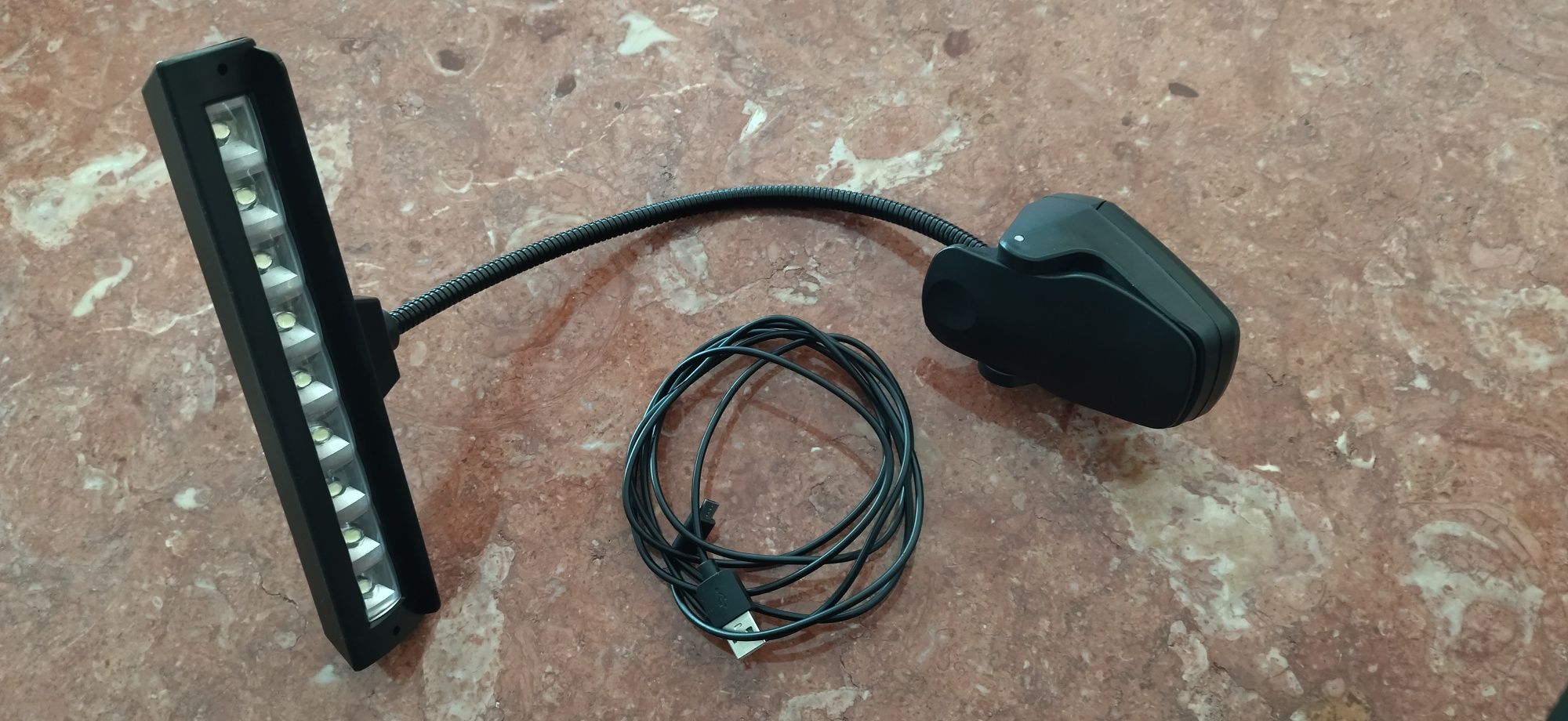 Luz para estante de partitura