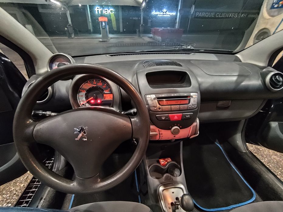 Peugeot 107 1.0 - Auto