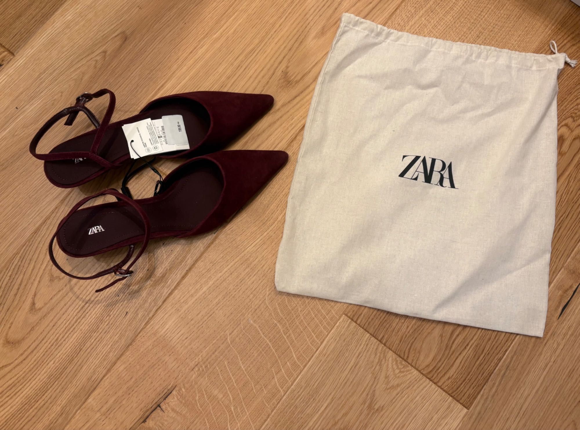 Zara - zamszowe buty z odkrytą piętą