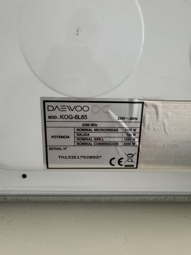 Microondas 1100W DAEWOO