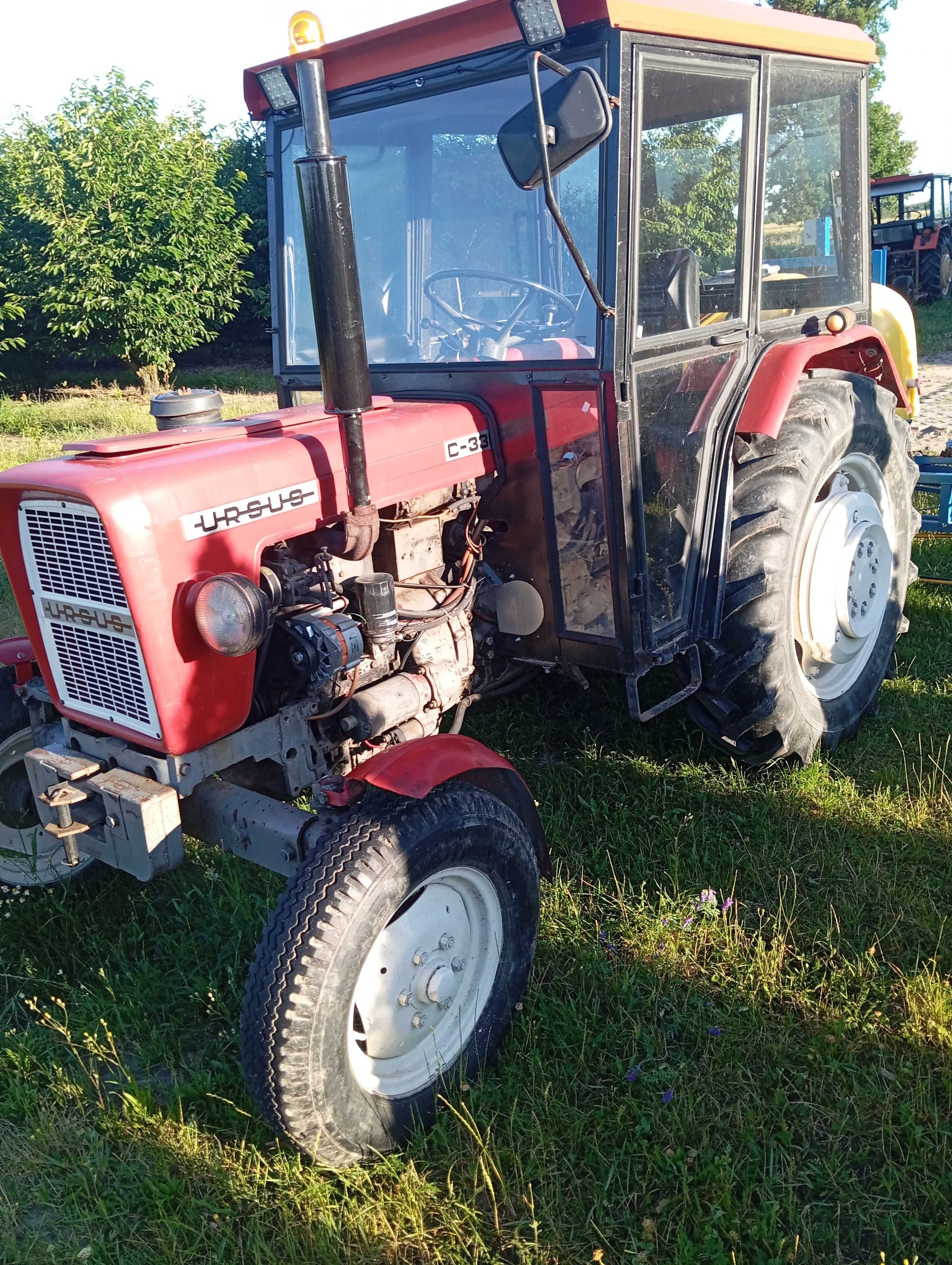Sprzedam ciągnik C 330m