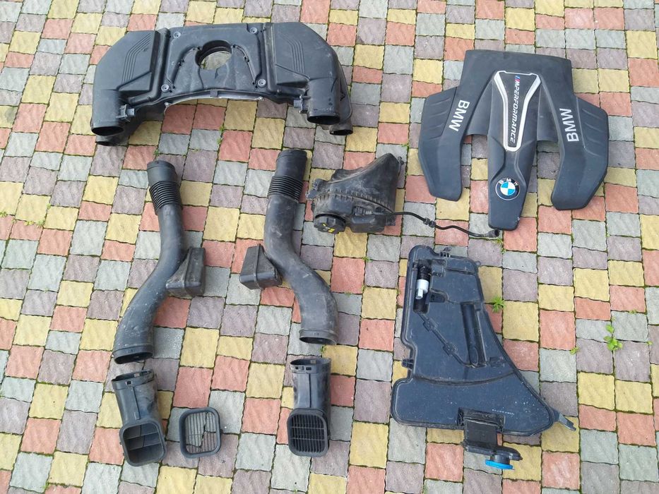 Bmw 5 G30 X3 G01 X5 G05 накладка під капотом жабо обдув заглушка БМВ