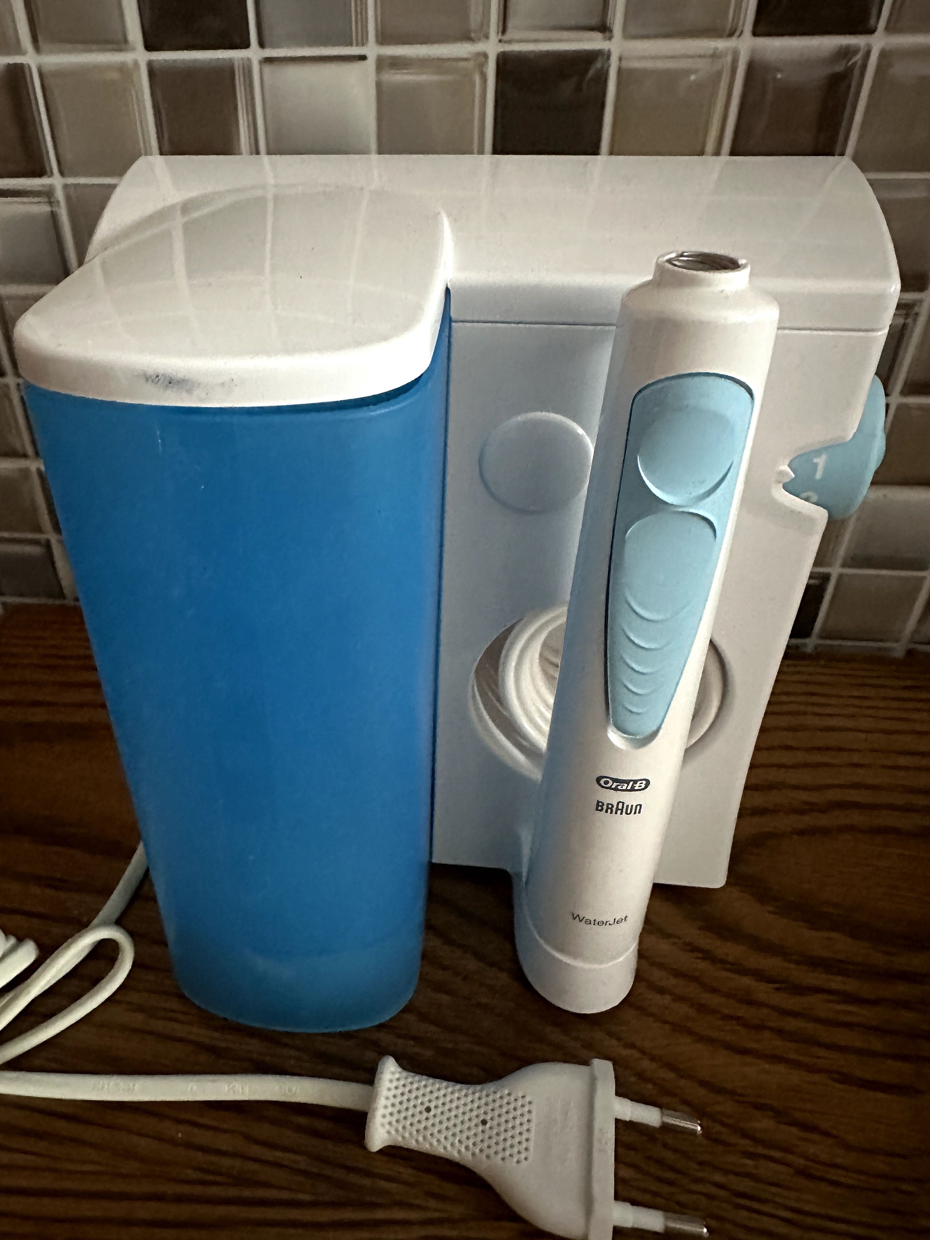 Oral B Waterjet irygator