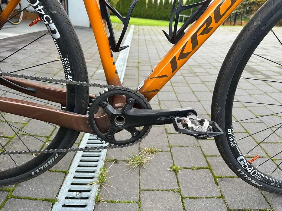 Szosa KROSS Esker 7.0 S Tubless SPD GRX Pirelli Cinturato Evo MUC OFF