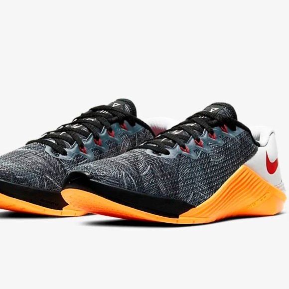 Nike Metcon 5  Женские спортивные кроссовки