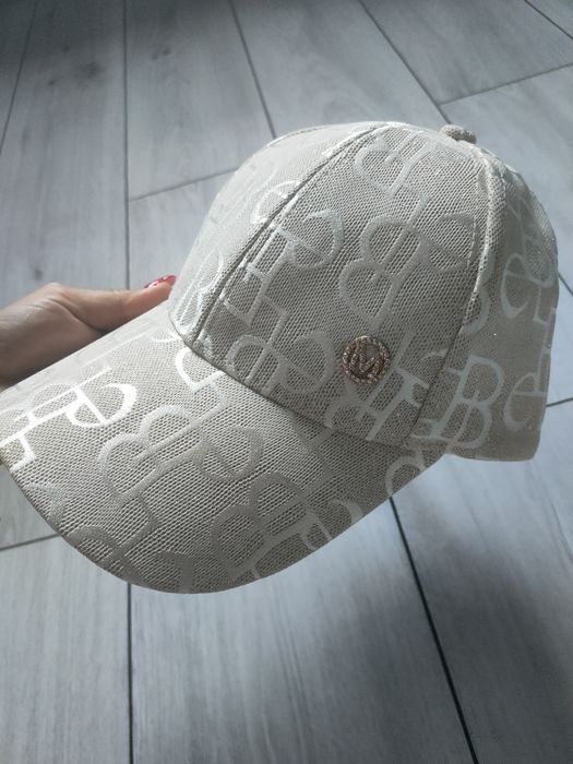 Czapeczka z daszkiem nowa