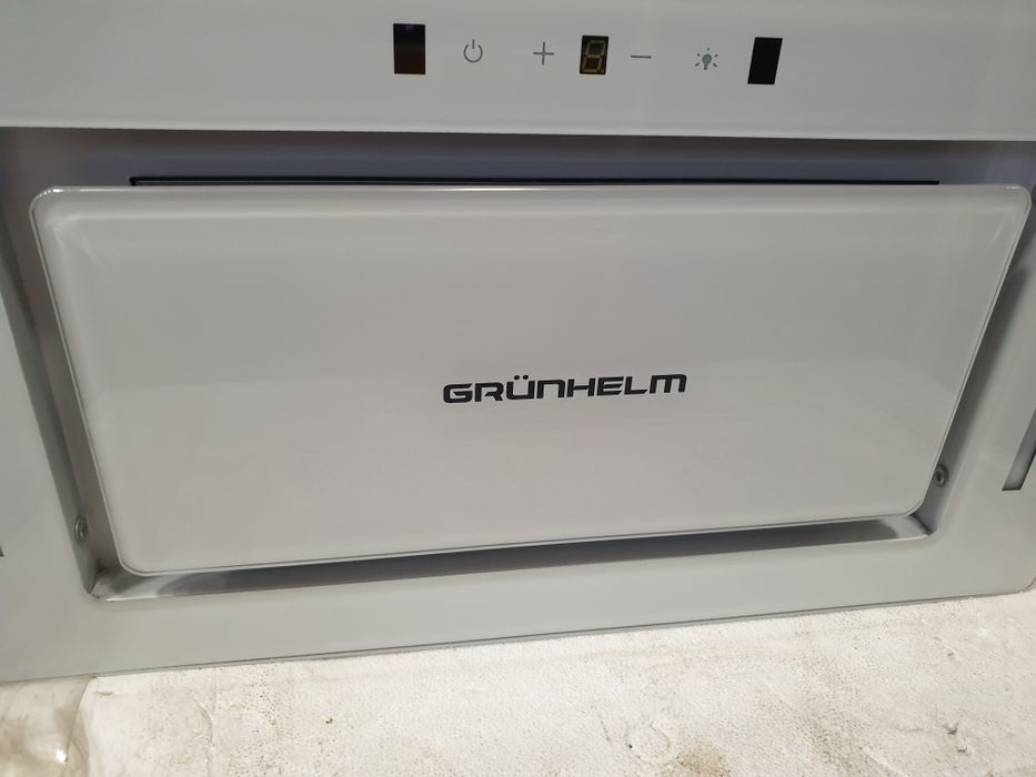 Вытяжка кухонная Grunhelm GVN 330 B