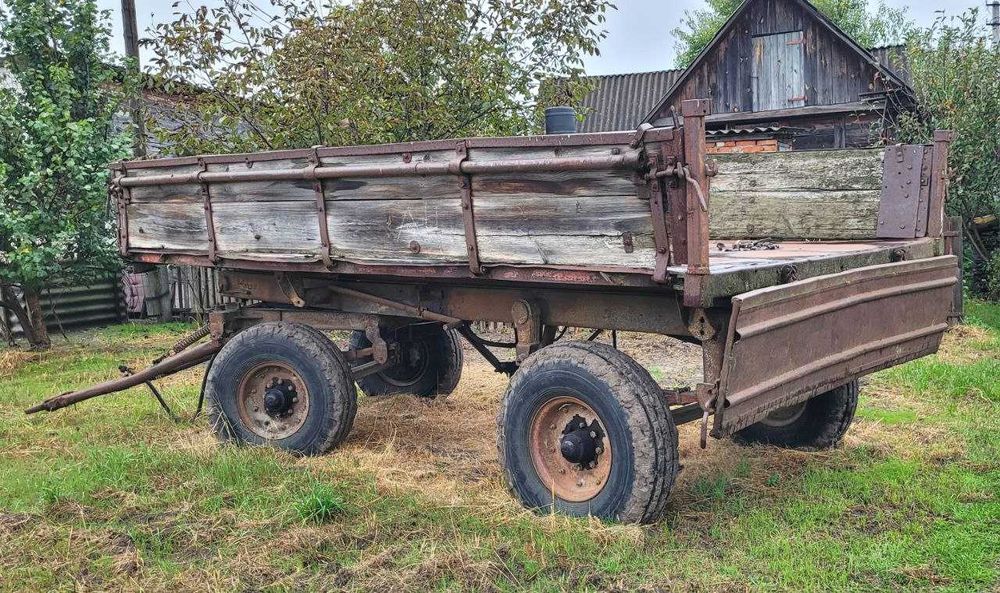 Причіп тракторний 2ПТС-4 з документами. На кругу, 8 шпильок, на ходу.
