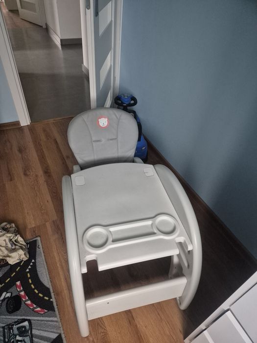 Krzesełko do karmienia Lionello 2w1 stolik i krzeslo5