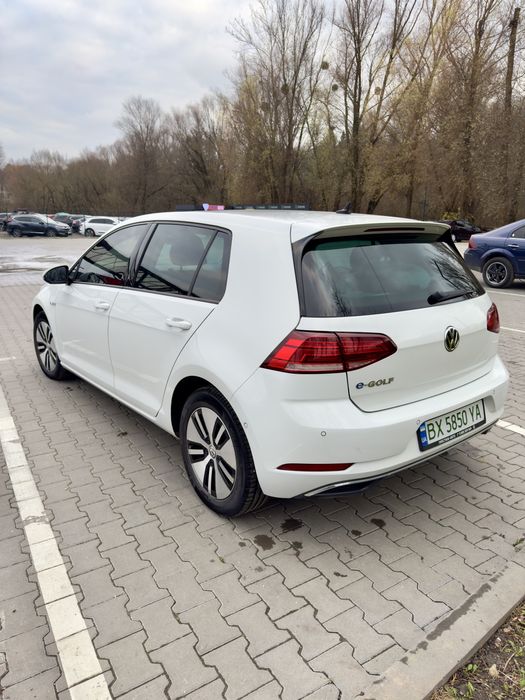 Продам своє авто e-golf 2018