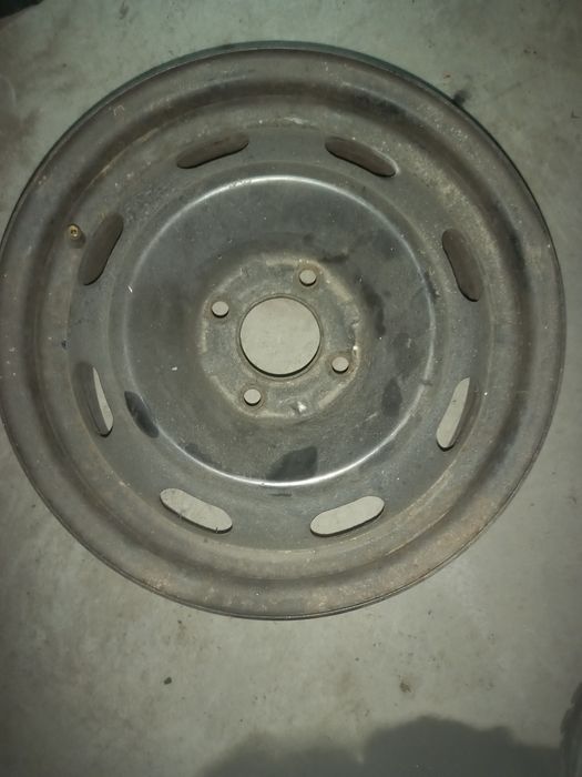 Sprzedam felgi  R15 stalowe 4x108