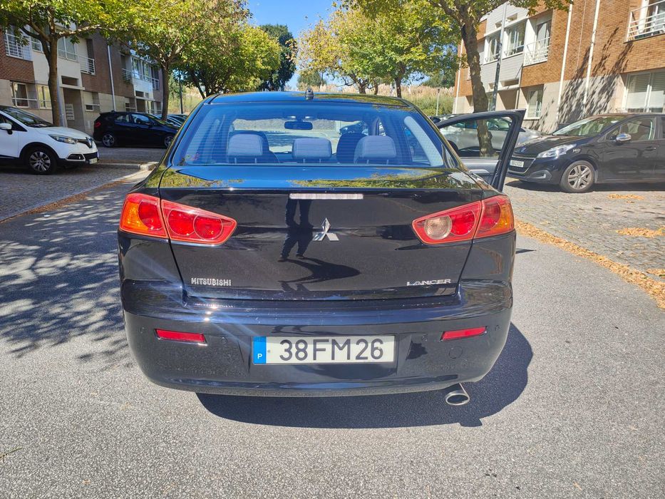 Mitsubishi Lancer Invite 1.5