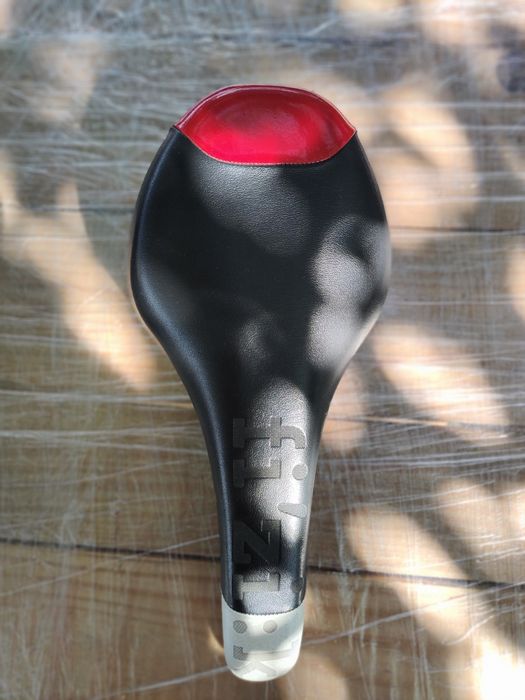 Седло fizik tundra 2