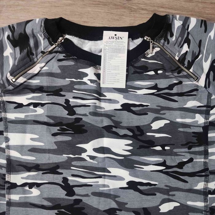 Гарний костюм, дивитися розмір на фото 1