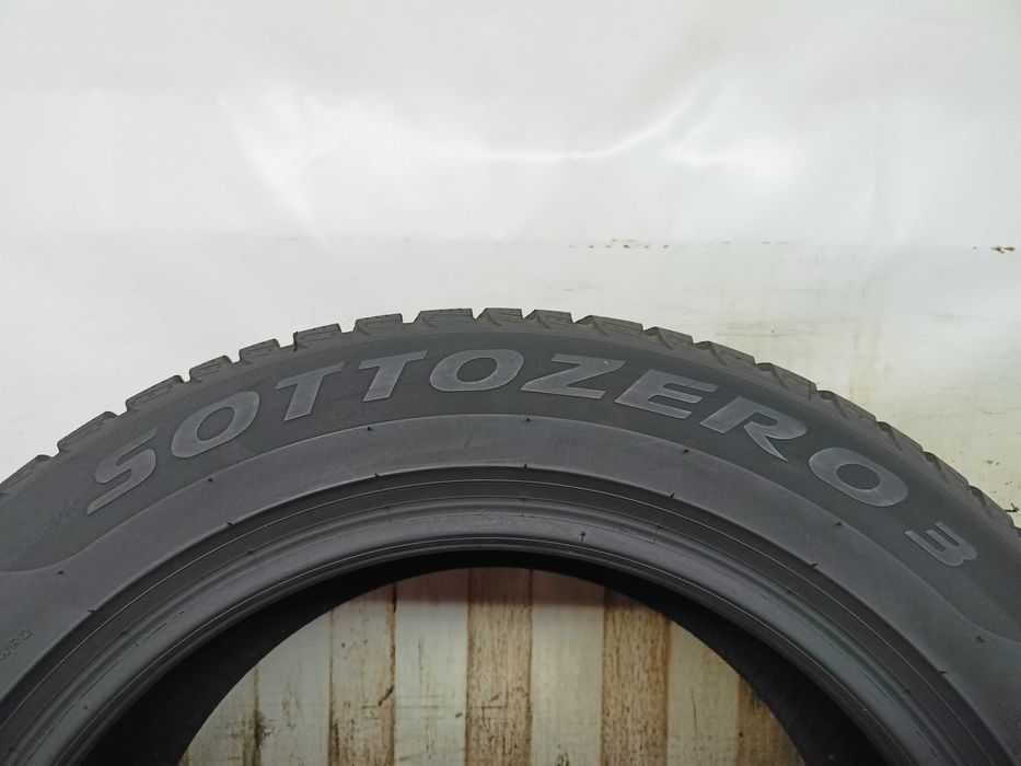 Pirelli SottoZero 3 225/55/17 24r. 97H 2x7,6mm 2x6,5mm (5915)