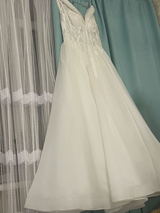 Продам весільну сукню, 46-48