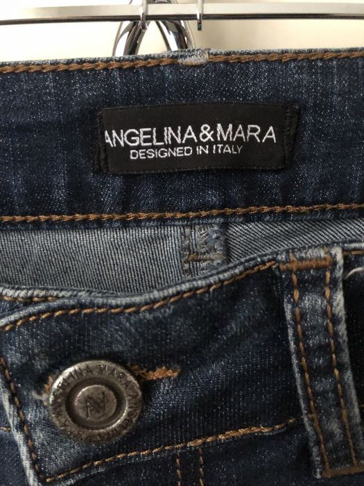 Джинси жіночі темно синього кольору