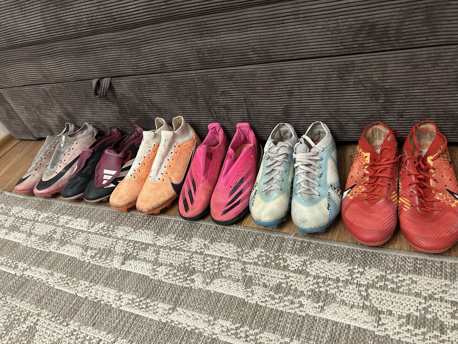 Бутси та сороконіжки