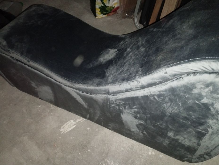 Sofá decorativo aveludado