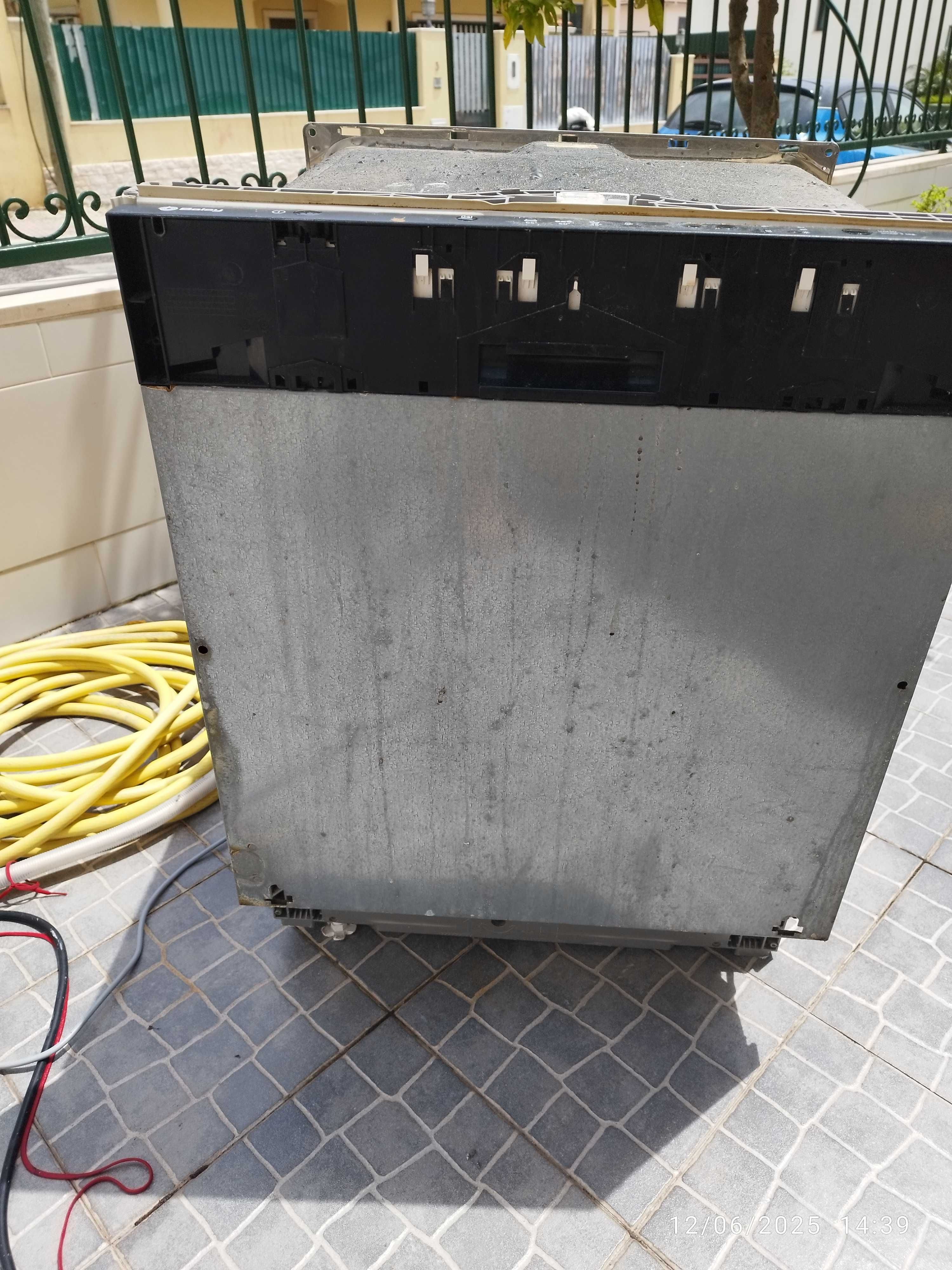 Máquina de Lavar Louça de Encastrar - Balay