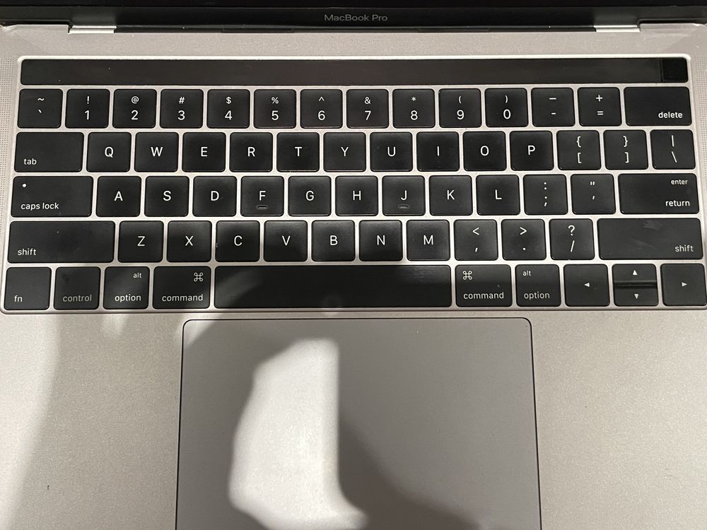 Macbook pro touch bar 2016
